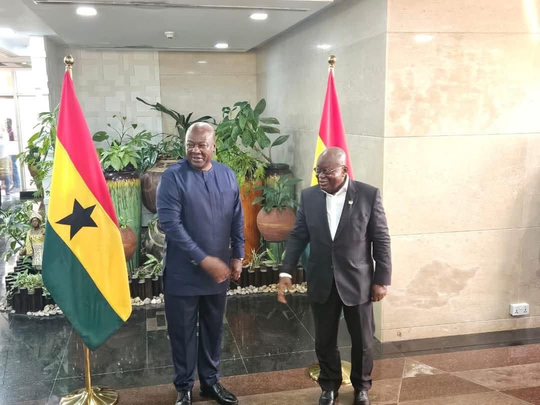 bridgebonnie1's tweet photo. A few days after his resoundingly emphatic and decisive victory, in the 2024 elections, #PresidentElectJM, HE John Dramani Mahama and his team were warmly received by the President of the Republic of Ghana, @NAkufoAddo and some ministers of state at the Jubilee House.
Both leaders have had very warm and cordial discussions about the state of the economy and the security of the country, and have promised to work together to ensure a seamless transition. @joyce_bawah