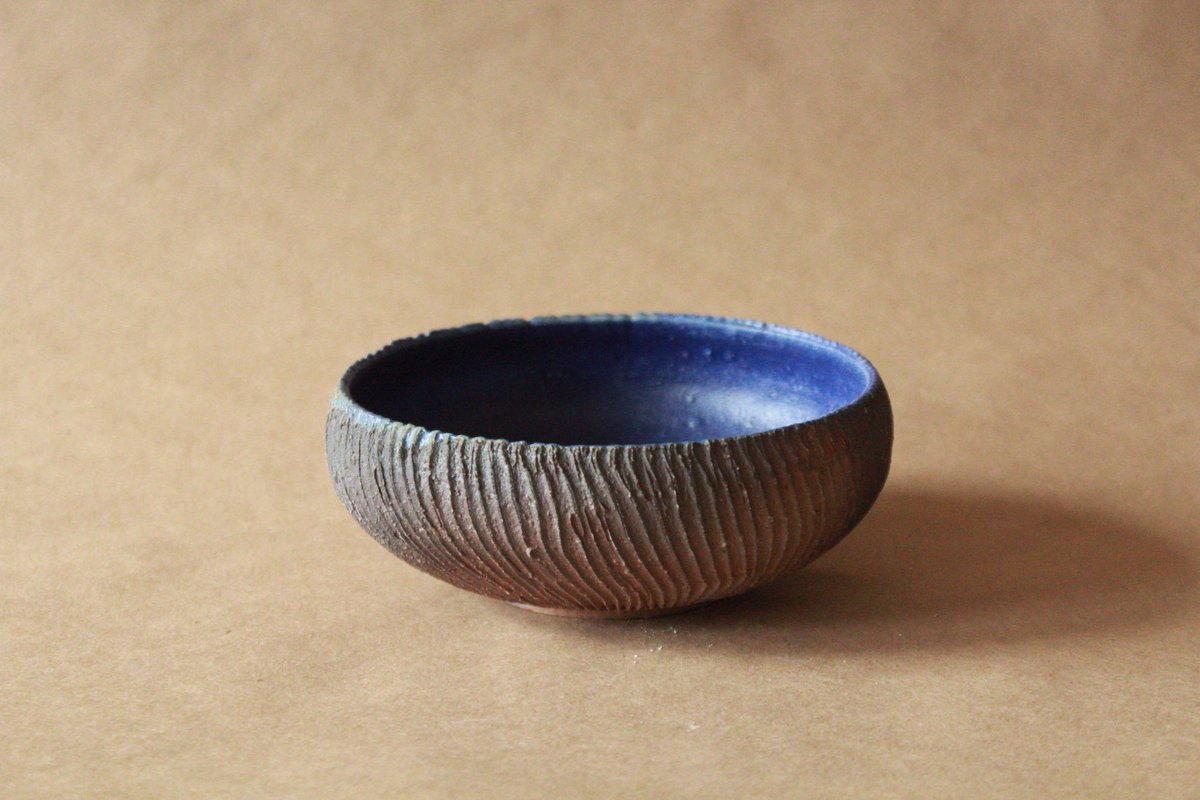 gabelcramer's tweet photo. Go check out some ceramics for this holiday season on my website! 15% off all orders over $60, lots of pots still available! https://t.co/wTwSNVA24G https://t.co/bvUw18zu3t