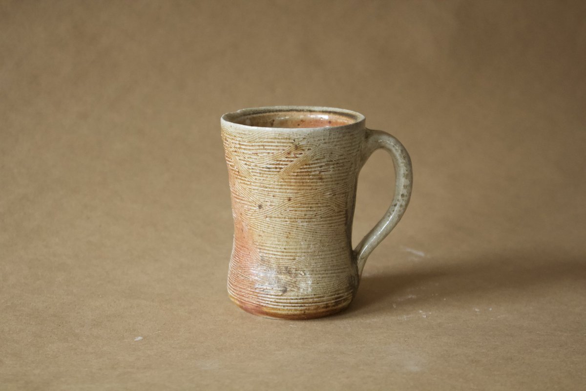gabelcramer's tweet photo. Go check out some ceramics for this holiday season on my website! 15% off all orders over $60, lots of pots still available! https://t.co/wTwSNVA24G https://t.co/bvUw18zu3t