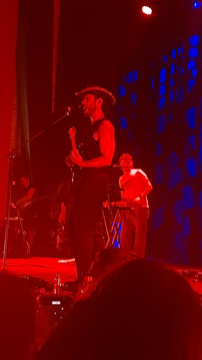dontblameatlas's tweet photo. james fucking marriott !!!1!!1! SKDHFJJS tonight was the best fucking night of my life!!! #jamesmarriottPER #marriottperth #marriottboorloo https://t.co/zXffOaFGsN