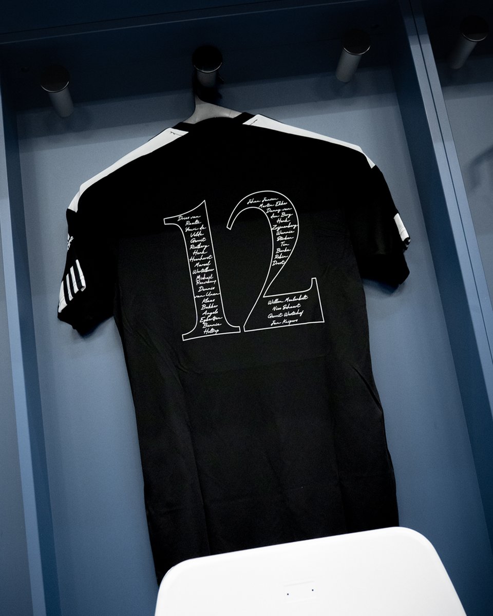 PECZwolle's tweet photo. Nimmer vergeten, voor altijd bij ons. 

Vrijdag is de laatste thuiswedstrijd van dit jaar. Deze wedstrijd staat volledig in het teken van onze Memorial Match, waar we onze overleden supporters herdenken.

De Memorial Match is een jaarlijks terugkerend initiatief van supporters en de club.

#peczwolle