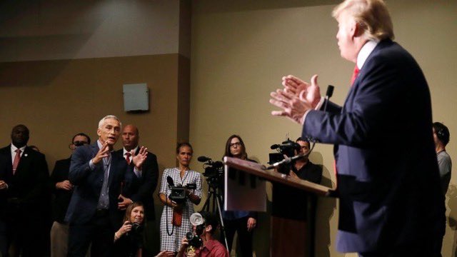 jorgeramosnews's tweet photo. Aquí algo personal. Este viernes es mi último noticiero en Univision después de 38 años. (Comencé cuando tenía 28.) 
Y el domingo se transmitirá el último episodio de Al Punto tras 17 años al aire. 
Iré publicando algunas fotos de la aventura. https://t.co/tfRYv3bSgS