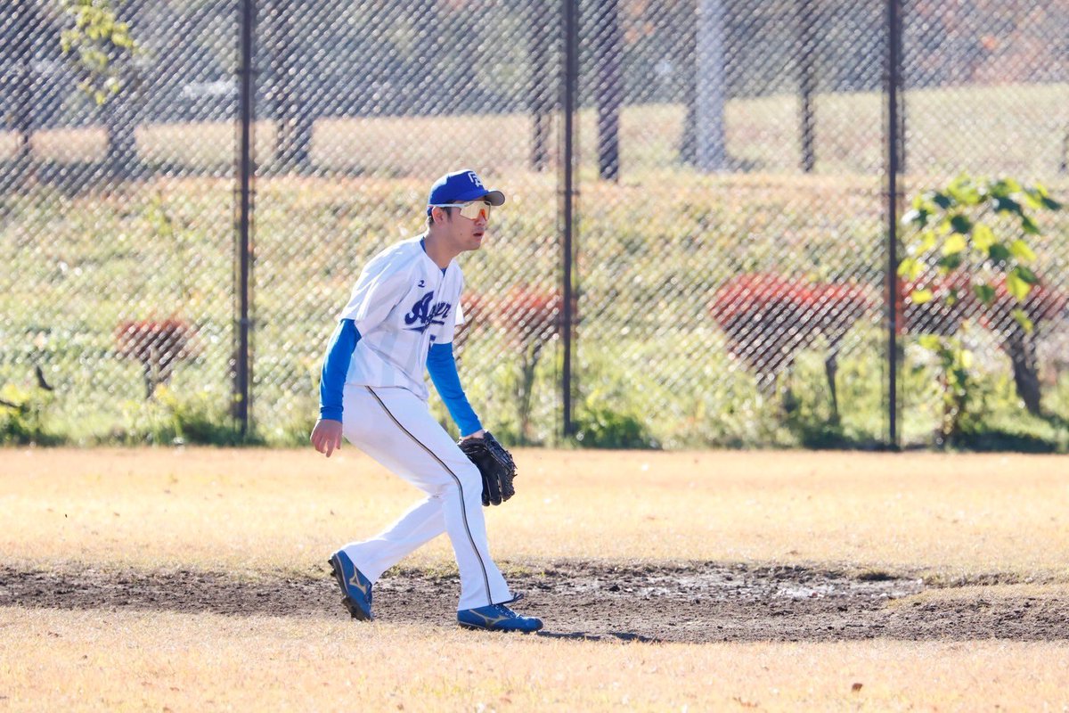 fp_TENn's tweet photo. LoL始めたんで仲間募集します

上手く教えてますって方でも。

一応プロで野球してたんで怪しいものではありません

気になる方は👍かDMください

あと拡散お願いしゃす🤲

#LOL募集 
#LOLフレンド募集 
#lol初心者 
#フルパしたい https://t.co/IkuENxW16w