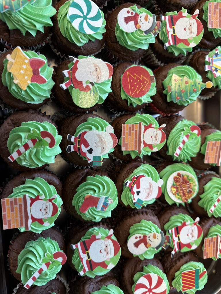 Last christmas Lunch day for 2024! Kids were super excited with their Cupcakes 🧁 this year. what a team we are at parsonsgreen and <a href="/prestonstps/">Preston Street Primary School</a> kitchens 
i have the best team