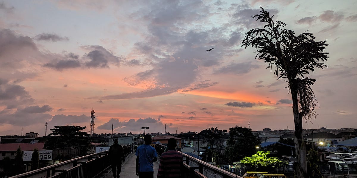 0xgize's tweet photo. While walking across the pedestrian bridge at Ojota with Alex, a lady tapped me on the shoulder and said, “Sorry, can I hold your hand? I’m scared of heights. ” I gave her a look that said, "You say wetin, which style be this?" While it’s not always classified as a https://t.co/mZTmnjYXvL
