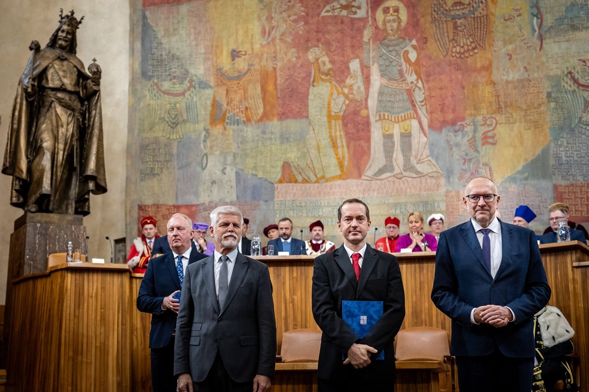 President <a href="/general_pavel/">prezidentpavel</a> has officially appointed Zdeněk Žabokrtský as a professor. ☺️ cuni.cz/UK-6311.html?n… Congrats! 🥳