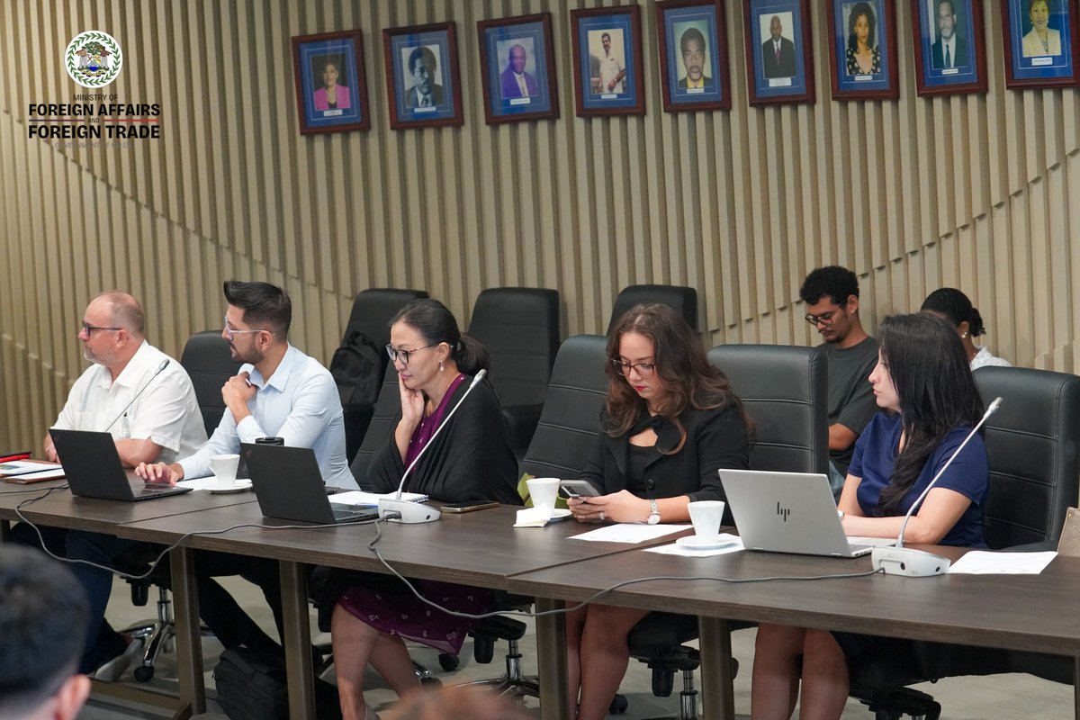 🇧🇿 Belize leads with a Joint SDG Fund programme!

☀️ Focused on solar energy and 💧 #WASH solutions, this effort uplifts rural areas, ensuring progress for people and the planet.

Learn more: jointsdgfund.org/article/belize…