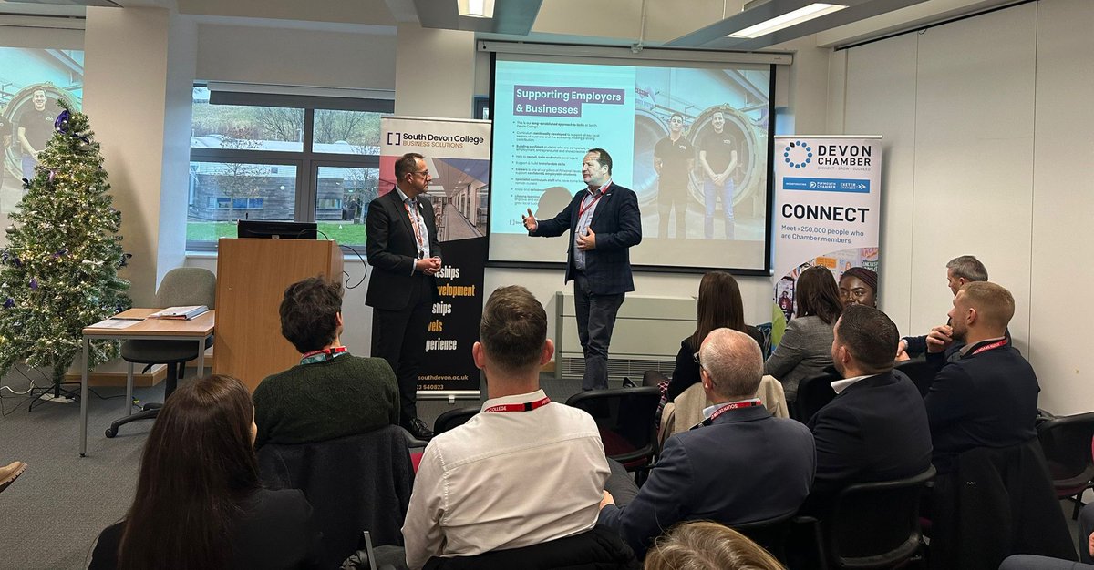 Chamber_Devon's tweet photo. An unforgettable morning at #CountyConversations - made even more special that we were able to celebrate with our newest Devon Chamber patron, @sdcollege 🤩

Thanks to everyone who joined us, especially our guest speakers 🙏🏼

See our upcoming events: https://t.co/iYVxTXb6th https://t.co/bzsf5GEunP