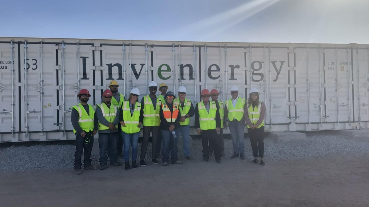 GYEDC along with Senator Tim Dunn toured the new Invenergy Solar Battery Plant in November. The 400-acre facility, set to open next year is located east of the City of Yuma. The 70 MW of solar power is enough energy to power over 19,000 homes.