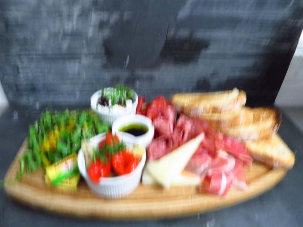 MarneysPub's tweet image. Book your table today hello@marneys.co.uk
 #BookYourTable #DiningOut #Foodie #EatLocal #Marneys #FoodLovers #TableForTwo