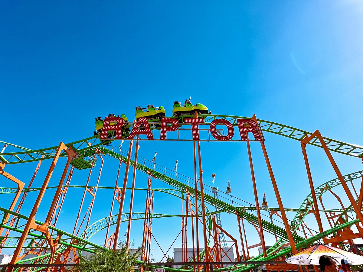 ExpThemeParks's tweet image. Raptor at the OC Fair! 

#ocfair #rcsfun #raptor #carnival #fair #themepark #rollercoaster #amusementpark #coasterenthusiast #thrillride #explorepage #photography