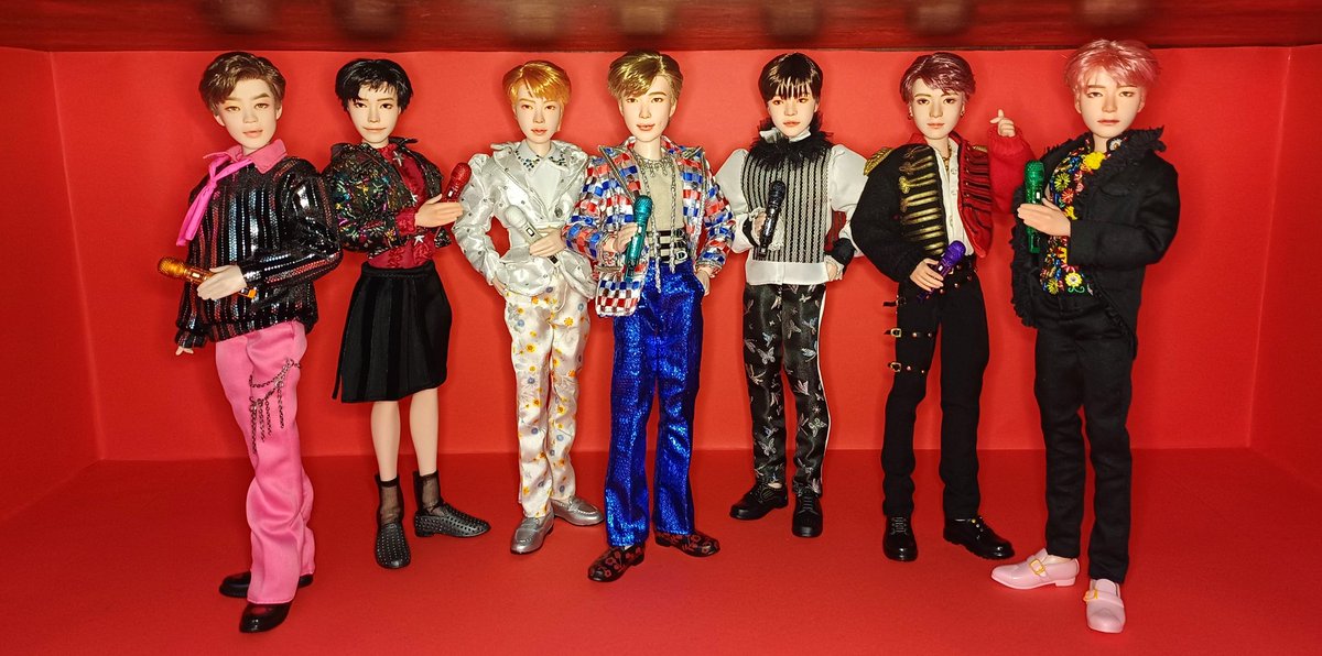 itsNicoleCalma's tweet photo. It's really not that bad ,It just need a little.... shaping  😍🥰🥰 #BTS #BTSxMattel #BTSPrestige https://t.co/LZjBsvfcSU