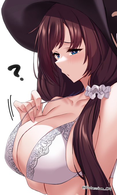 #今年も残りわずかなので今年一番伸びた絵を貼る
土有利古戦場のお疲れ様イラストで描いた水着(?)ラジエルでした。 