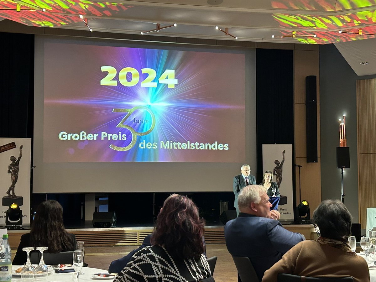 Heute Nachmittag für die <a href="/OREG_Tweets/">OREG</a> in #Würzburg zum 30. Jubiläum des Großen Preis des Mittelstandes. Im #Odenwaldkreis gibt es bereits drei Preisträger, die zu den „Champions der deutschen Unternehmerlandschaft“ gehören. Gerne bin ich dort als Jurymitglied aktiv. <a href="/PT_Magazin/">PT-Magazin</a>