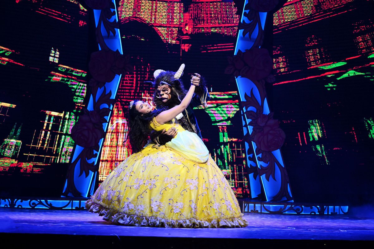 #TheCultureHour (@theculturehour) on Twitter photo ⭐⭐⭐⭐⭐"fun, energetic and heart-warming!"
Beauty & The Beast is at <a href="/WolvesGrand/">Wolverhampton Grand</a> until 5th January. <a href="/DavidFoxTheatre/">David Fox Theatre</a> checked out the first performance. Read his #BrumHour review here: brumhour.co.uk/review-beauty-…
#wolverhampton #TheCultureHour ⭐⭐⭐⭐⭐"fun, energetic and heart-warming!"
Beauty & The Beast is at <a href="/WolvesGrand/">Wolverhampton Grand</a> until 5th January. <a href="/DavidFoxTheatre/">David Fox Theatre</a> checked out the first performance. Read his #BrumHour review here: brumhour.co.uk/review-beauty-…
#wolverhampton #TheCultureHour