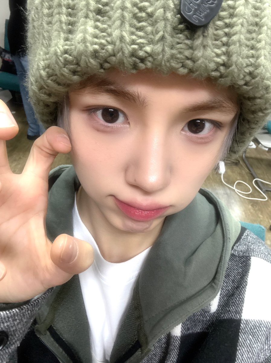 CRAVITY_twt's tweet photo. 😸
#성민 https://t.co/LYqqHTd5kB