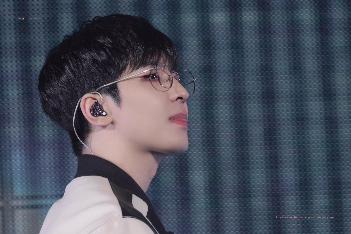 kissmenow_woo's tweet photo. 241129 💜
#원우 #WONWOO #ウォヌ https://t.co/htBYOgVpX2