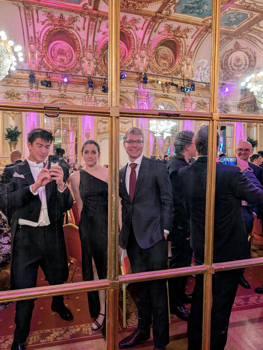 Phil Leung tweet media