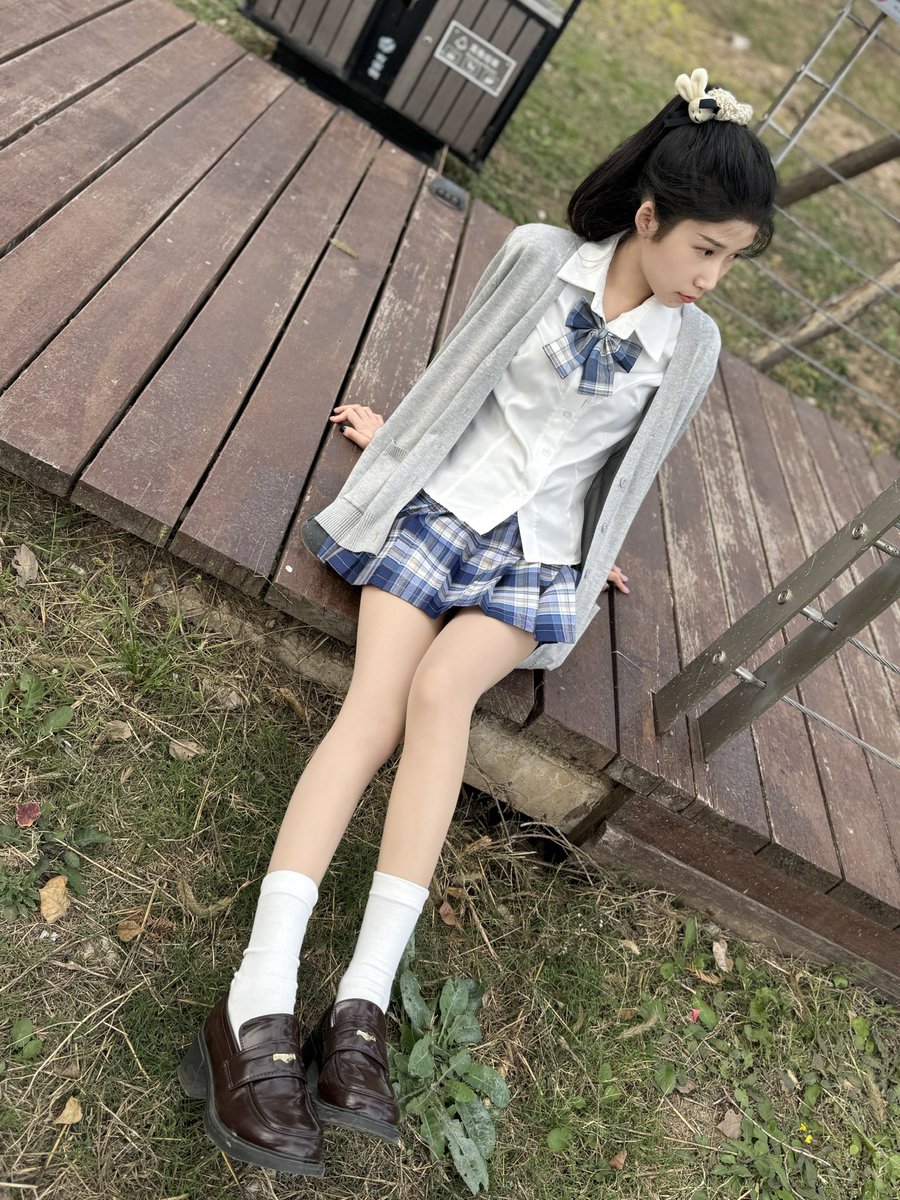 ちあです。⭐❣️逸品❣️西陣織。新作。落款入り。♪ 𓆸 秋の風が心地良い🍁🍂 栗きんとん🌰食べたい… ׅ ׅ ׅ