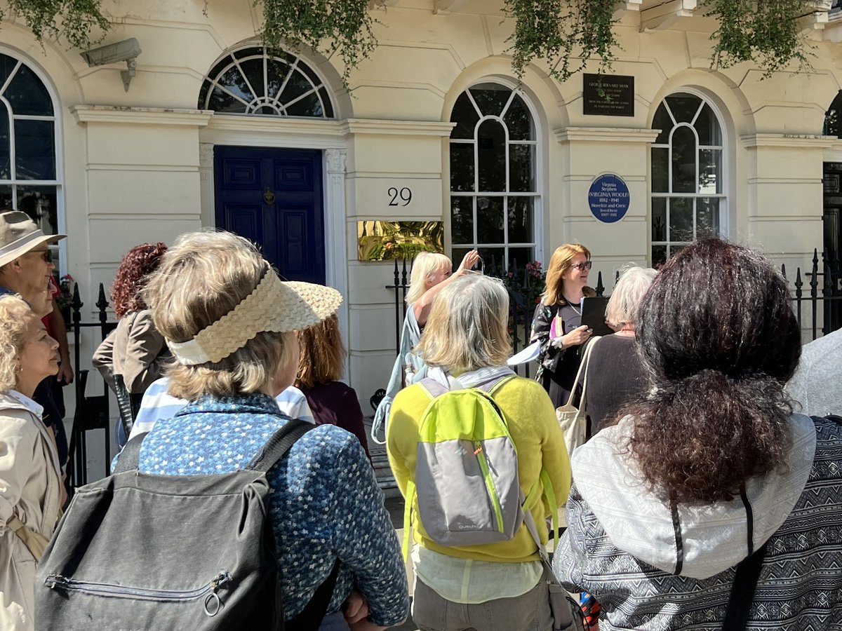 ShawSoc's tweet photo. Stuck for ideas ? Membership of the Shaw Society makes a great Christmas present 🎁🌲 #ShavianMagazine #theatretrips #playreadings #talks #guidedwalks
https://t.co/ZjQxKN0x6Y https://t.co/JNYb6wWLDI