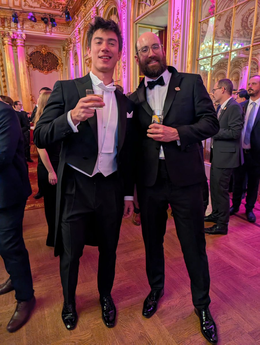 Phil Leung tweet media