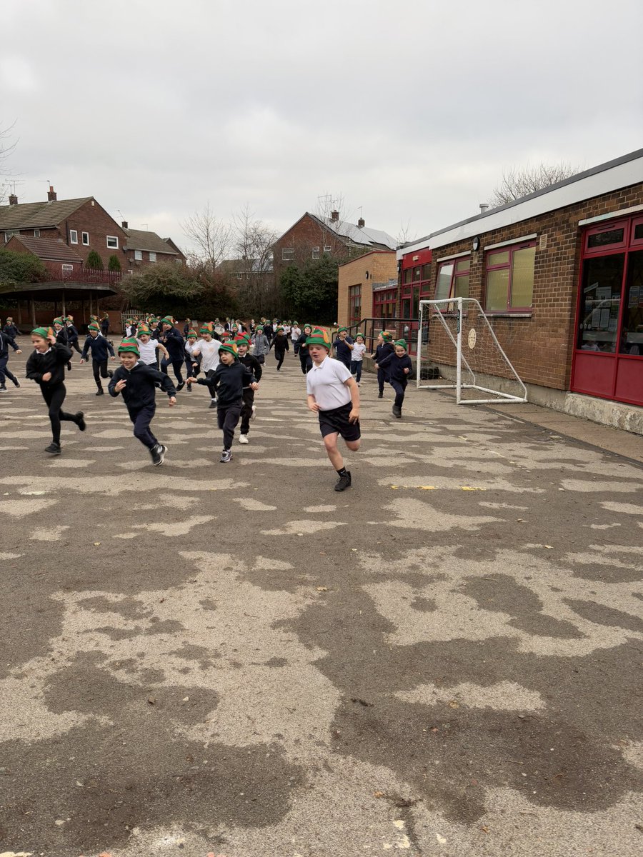 stmarys_pe's tweet photo. Followed by @twostmarys and @threestmarys elf run https://t.co/90GlffuY3Z