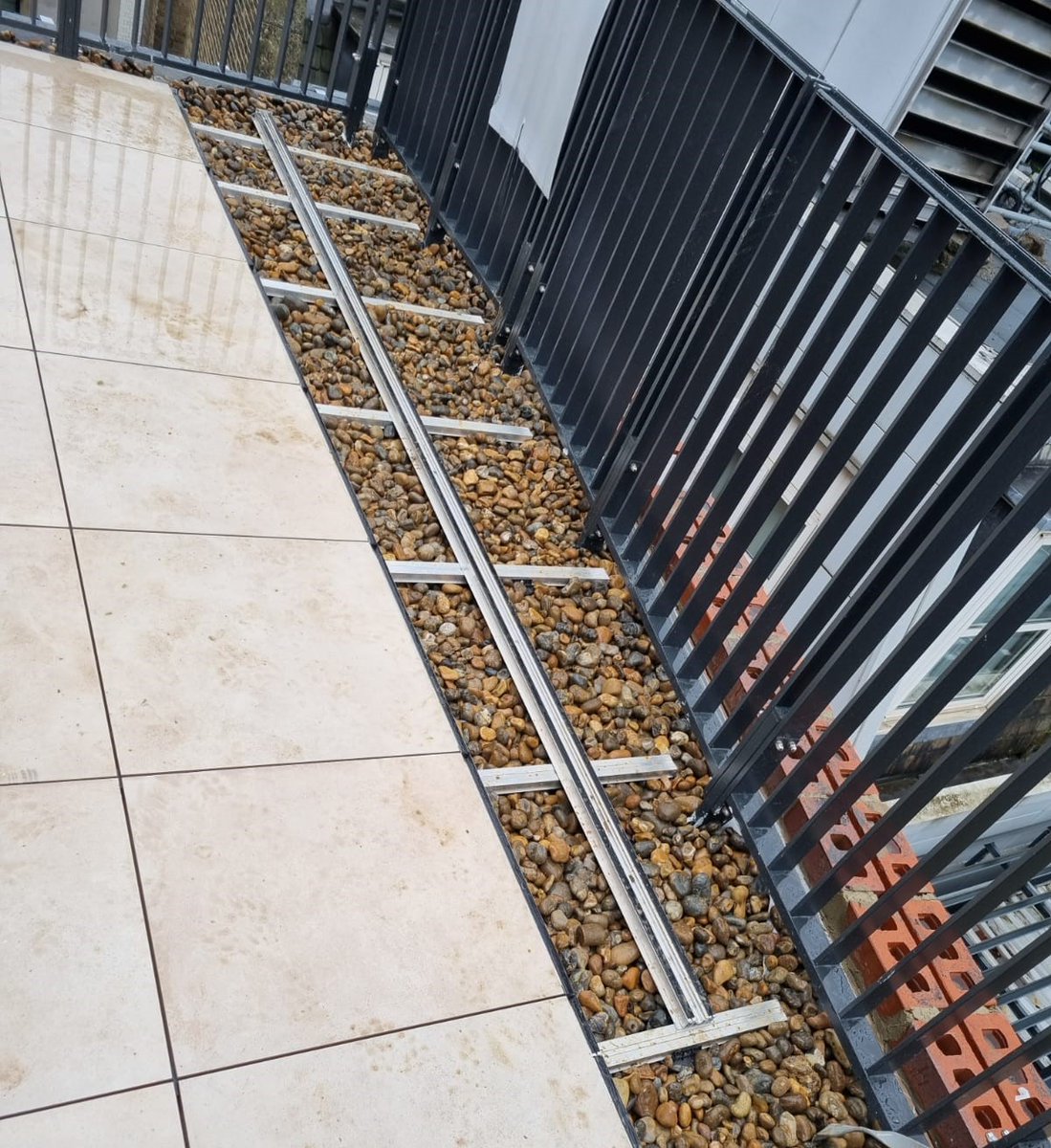 fullerandthomas's tweet photo. We at F&amp;T are proud of all the works we undertook this year. These ranged from Contract Work, Paving, Hard and Soft Landscaping, groundworks, playground and domestic work. Please feel free to make contact. #fullerandthomas #loveconstruction #groundworks #landscaping #playgrounds https://t.co/lHi757a3GZ