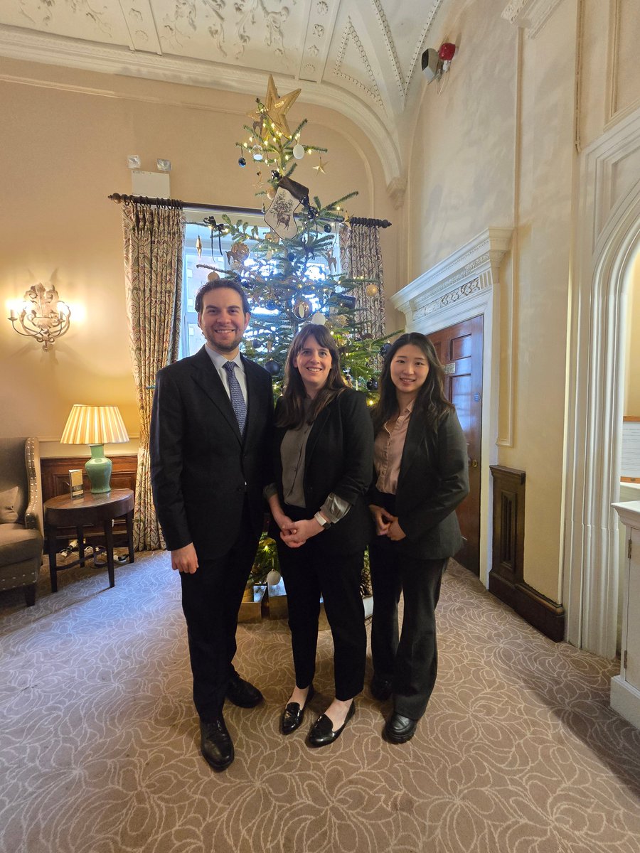 Meagan Wong (@meaganwongs) on Twitter photo The second paper was authored and presented by @CarolDyckGPO <a href="/westernuLaw/">Western Law</a>,'The Case for a High Seas Marine Protected Area in the Central Arctic Ocean' chaired by the excellent <a href="/ACoco_IntLaw/">Antonio Coco</a> with insightful and astute intervention by brilliant Discussant <a href="/soyeon_kim_IL/">So Yeon Kim | 김소연</a>. The second paper was authored and presented by @CarolDyckGPO <a href="/westernuLaw/">Western Law</a>,'The Case for a High Seas Marine Protected Area in the Central Arctic Ocean' chaired by the excellent <a href="/ACoco_IntLaw/">Antonio Coco</a> with insightful and astute intervention by brilliant Discussant <a href="/soyeon_kim_IL/">So Yeon Kim | 김소연</a>.