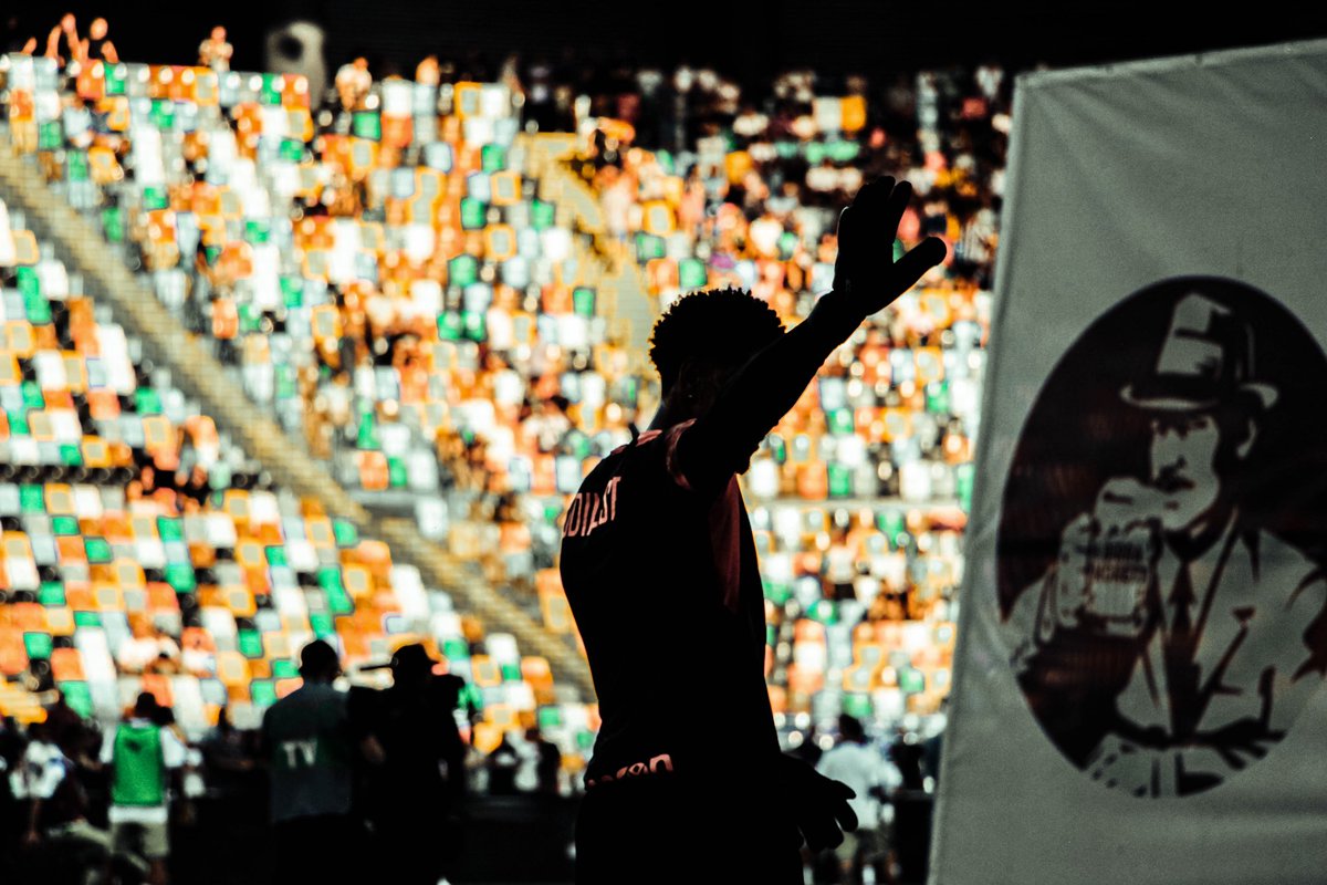 Hi guys, 
 
Surgery is done ✅ 
Big thanks to Dr. Pigoli and his team!
Played the last 2 months with a broken ligament in my hand, for now I’ll be supporting the team from the stands, recover and work hard for a comeback in top form!

See you soon!