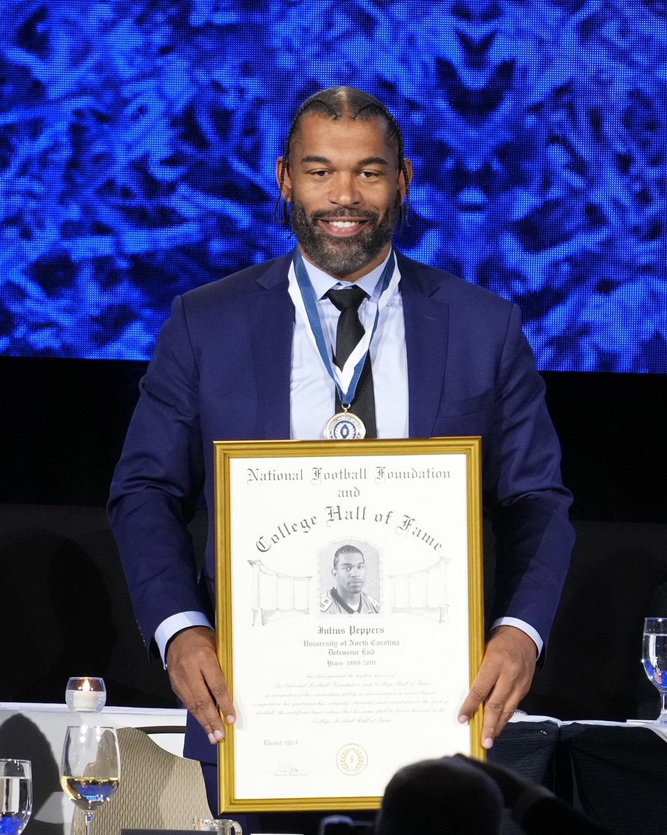 Congrats to Julius Peppers on being officially inducted into the <a href="/NFFNetwork/">National Football Foundation</a> College Football Hall of Fame 🐏