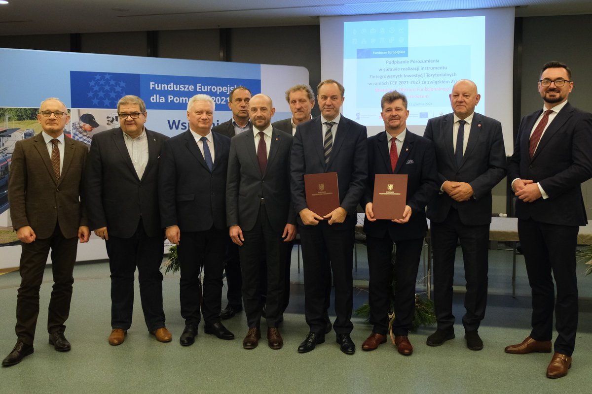 metropoliagdn's tweet image. 38 milionów zł z UE🇪🇺 dla metropolitalnych gmin i powiatów. Samorządy z powiatów malborskiego i sztumskiego planują zakup autobusów elektrycznych, budowę węzła przesiadkowego i dróg rowerowych, termomodernizacje budynków oraz nowe ogrody deszczowe. 
#ZIT #FunduszeUE