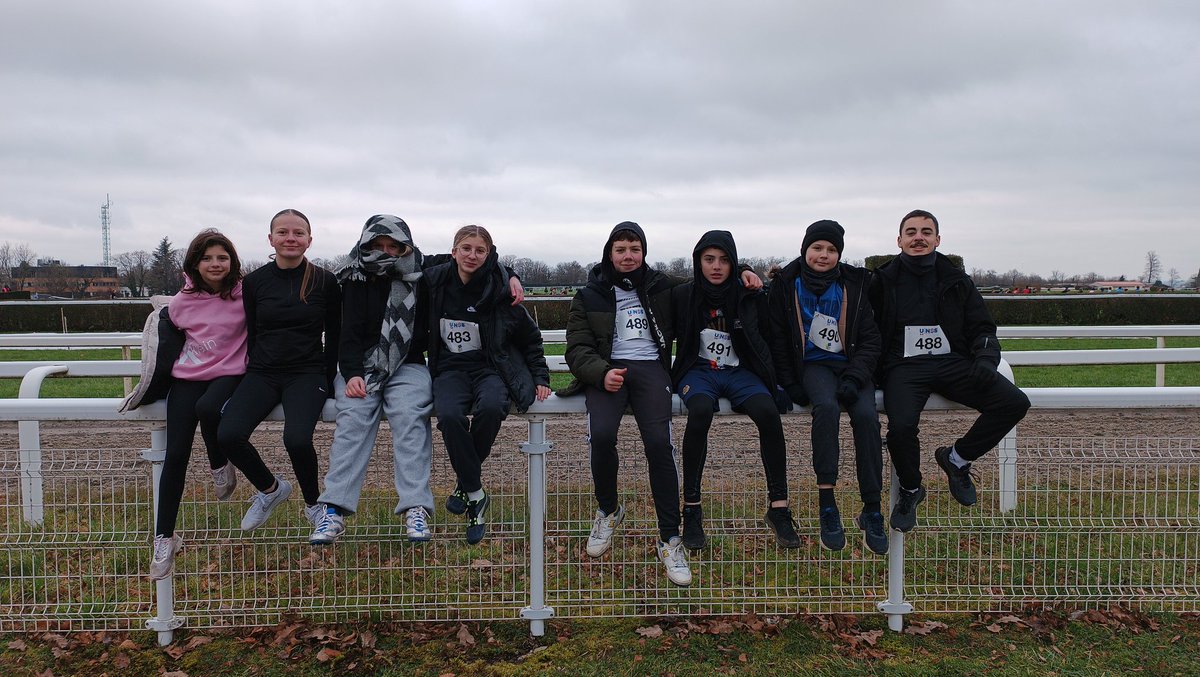 Félicitations à nos élèves qui ont dignement représenté l'AS 🦊 et le <a href="/clgBouligny/">Collège de Bouligny</a> au CROSS acad ! Sur un terrain difficile, ils n'ont pas lâché ! Ils terminent 36ème en équipe parmi des spécialistes de l'activité. Fiers de vous, bravo ! 💪⚡ <a href="/unssncymtz/">UNSS_Nancy-Metz</a> <a href="/unss_54/">UNSS 54</a> <a href="/acnancymetz/">Académie de Nancy-Metz</a>