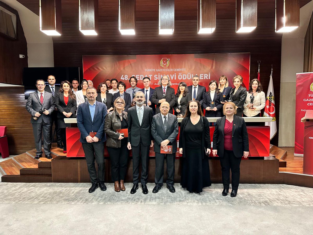 TGCTr's tweet photo. TGC 48. Sedat Simavi Ödülleri sahiplerini buldu
Türkiye Gazeteciler Cemiyeti (TGC) Sedat Simavi Ödülleri Töreni’nde 9 dalda 19 ödül verildi. https://t.co/XWhVGNJQiJ https://t.co/FNEiOG63Lb