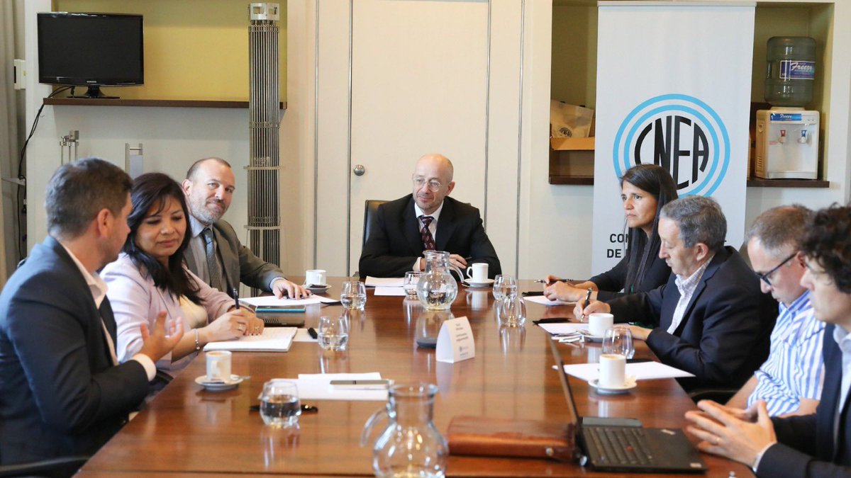 ⚛️ Nuestro presidente, Dr. Ing. <a href="/gguidolavalle/">Germán GUIDO LAVALLE</a>, se reunió con intendentes que tienen instalaciones nucleares en sus municipios con el objetivo de impulsar el Foro de Comunidades Nucleares Locales, una iniciativa que promueve la <a href="/iaeaorg/">IAEA - International Atomic Energy Agency ⚛️</a> 
📲 Más info: bit.ly/3D9noY5