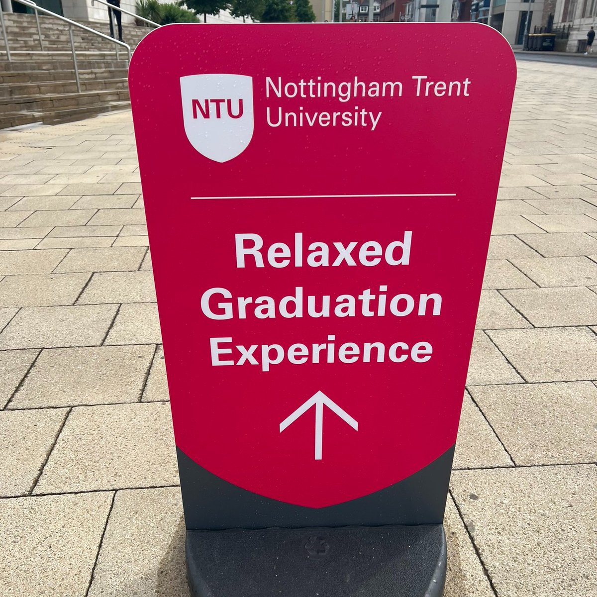 At NTU, we’re all about making sure everyone feels included – and that includes graduation day! 🎓
Today, we’re offering a special graduation experience for those with learning difficulties, autism, social anxiety, or sensory processing challenges.
#ProudToBeNTU #NTUGraduation