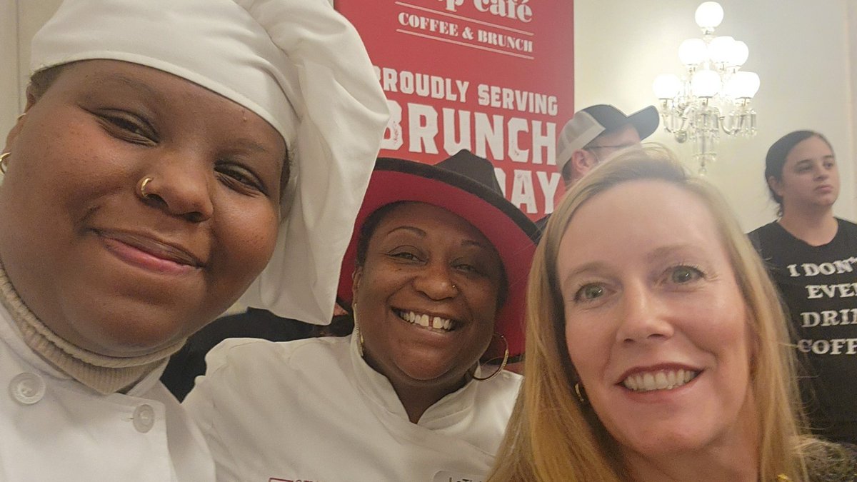 Such a fun and delicious time at the Taste of Delaware last night in Washington. Honorary host <a href="/ChrisCoons/">Senator Chris Coons</a> 
other elected officials including Sen. John Hickenlooper of Colorado, and many other attendees as they sampled some of the finest culinary flavors from the First State! 🍴