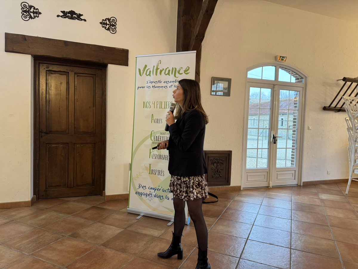 Maryline Paul, notre Directrice Administrative et Financière, présente les comptes de l'année. Transparence et gestion rigoureuse pour soutenir la croissance de notre coopérative. #gestionresponsable #valfrance