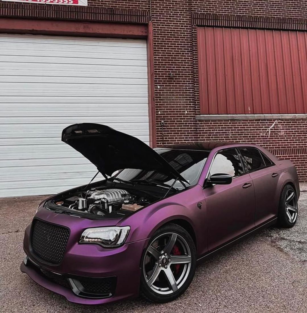 UniqueChrysler's tweet photo. Our pick for today's #WheelWednesday is this 300

Check out our new inventory here!
https://t.co/ToFE3VRHdn

#uniquechrysler #burlont #hamont #oakville #brantford #dodgecharger #dodgechallenger #Moparnation #hellcat #srt392 #hemi #widebody #scatpack #chrysler300c #chrysler300srt8 https://t.co/P0OLn0wo3p