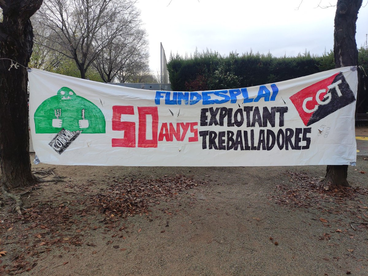 Gorka25's tweet photo. #catalunya
#escolacatalunya
#explotadors #fundesplai #paidossantcugat #seguim #cgt
Qui no paga hores extres trobarà negres tempestes.
Lluitant lluitant tambe estem educant. https://t.co/lqf6zbiDwS