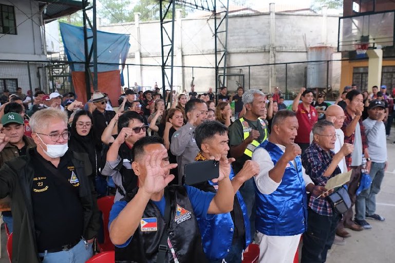 uwuOT7's tweet photo. AKAP payout sa Buguias, Benguet noong Nobyembre 30, 2024: Mahigit 200 benepisyaryo ang nakatanggap ng tig-P5,000 bilang tulong para sa kanilang mga pangangailangan. 

#LitoLapid #SenatorLitoLapid #LingkodLapid #MarkangLapid https://t.co/n2xntjM0HL