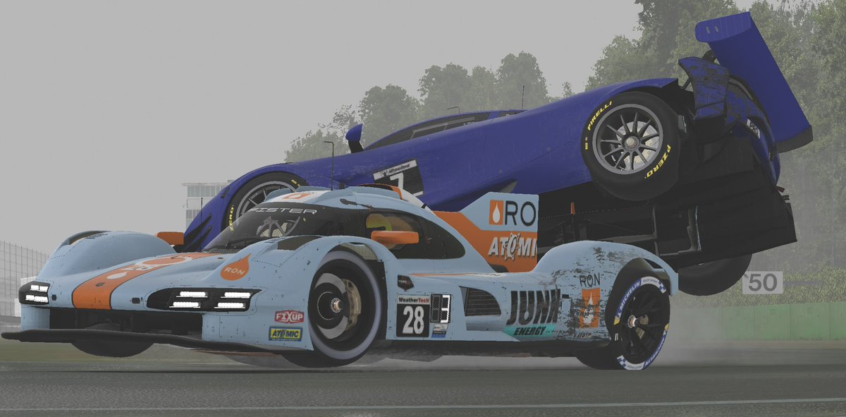 shigu3215ss's tweet photo. iRacing 2024 season4終了🏁

先週は6時間耐久最終戦
雨のモンツァに出場してきました☔️
途中激突されたり不運や自分のミスもあったけど無事完走🙆‍♀️

シリーズランキングも22位で終えました✨

来シーズンも頑張るぞい
#iRacing #GTAV #RSKB
#LosSantosRacingJapan
@RSKB_0401 https://t.co/yOjUrmno28