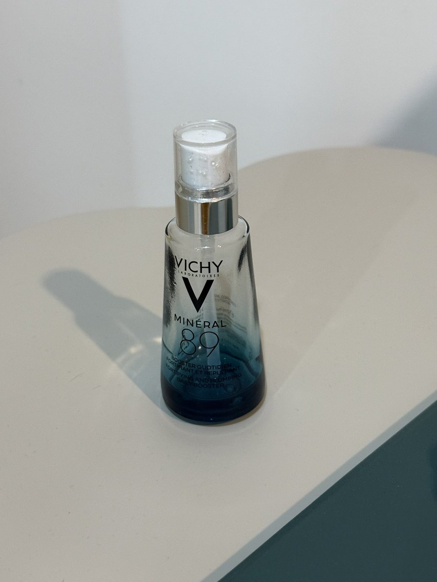 seoum0628's tweet photo. ใช้มา 3 เดือน ผลคือหน้าไม่แพ้ และซึมไวมากกกกกกกกกก ให้ vichy ขึ้นแท่นลูกรักคู่กับ cerave ไปเลย🥰 https://t.co/FQVjEE04TY