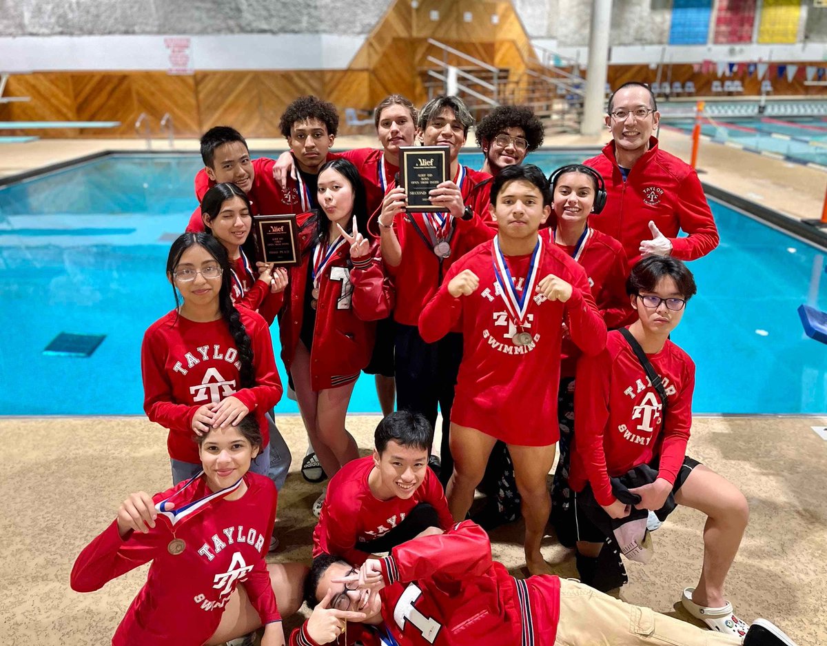 ApVWheeler's tweet image. Late post from this past weekend but definitely worthy! Way to go Coach Lin and @ATaylorHS Swim!