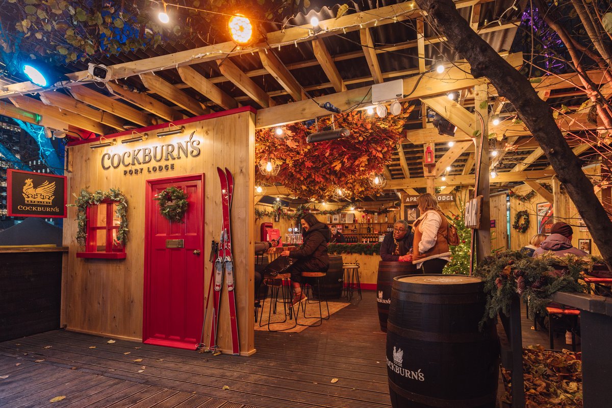Hear ye! Hear ye! We come bearing Christmas cheer! The Cockburn's Christmas Lodge at @BtwTheBridges in London is open and has more festive spirit than you can throw a candy cane at! Come join us for a sip or two!

📅 Fri-Sun till 21st Dec
🕔 Fri (5-11pm), Sat &amp; Sun (11am-11pm)