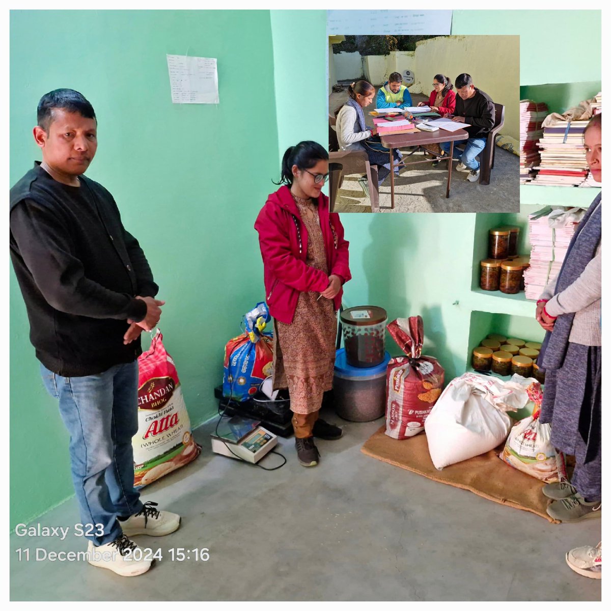 KotRduk's tweet photo. Today at kundi sabdharkahl # under kot block # various pulses# such as# gahat, rajma, tor, zakhya, sayabean, Kali dal, til, # were taken from shg members# for cbo enterprise. And later on documents checked. https://t.co/WtxPcYjuRK