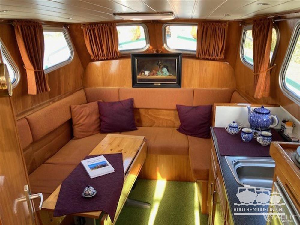 theyachtmarket's tweet photo. Tukkervlet 9.50 (1973) for sale in Netherlands €29,500 EUR. https://t.co/MRFyXkIUkm

@Bootbemiddeling #buyboat #sellboat #yachting #yachtbroker #boating #boot #bateau #usedboats #barca #britishmarine #boten #jacht #iyba #Tukkervlet #boats #barcos #vlet #barche #boote #boats https://t.co/1ZLvTrYE94