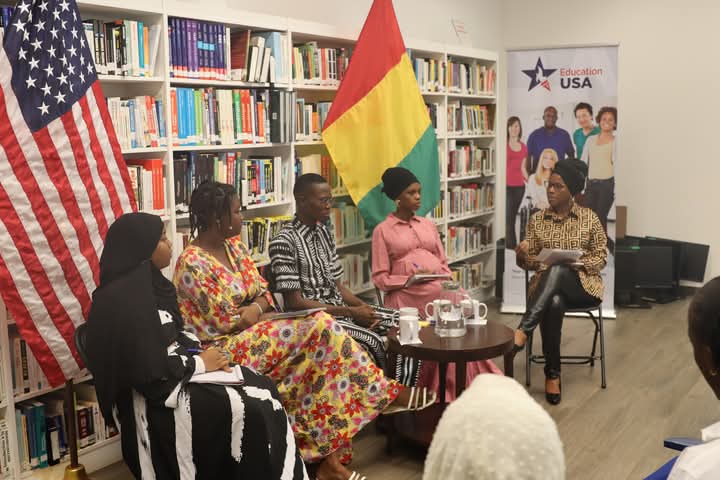 Iscamara221Sory's tweet photo. Hier, j'ai  participé en tant que paneliste à la clôture des 16 jours d'activisme contre les violences basées sur le genre, organisée par l'Ambassade des États-Unis en Guinée. Ce fut une belle opportunité de dialoguer avec des jeunes, de réfléchir aux impacts de la VBG en Guinée https://t.co/WFYBC2Kw4e