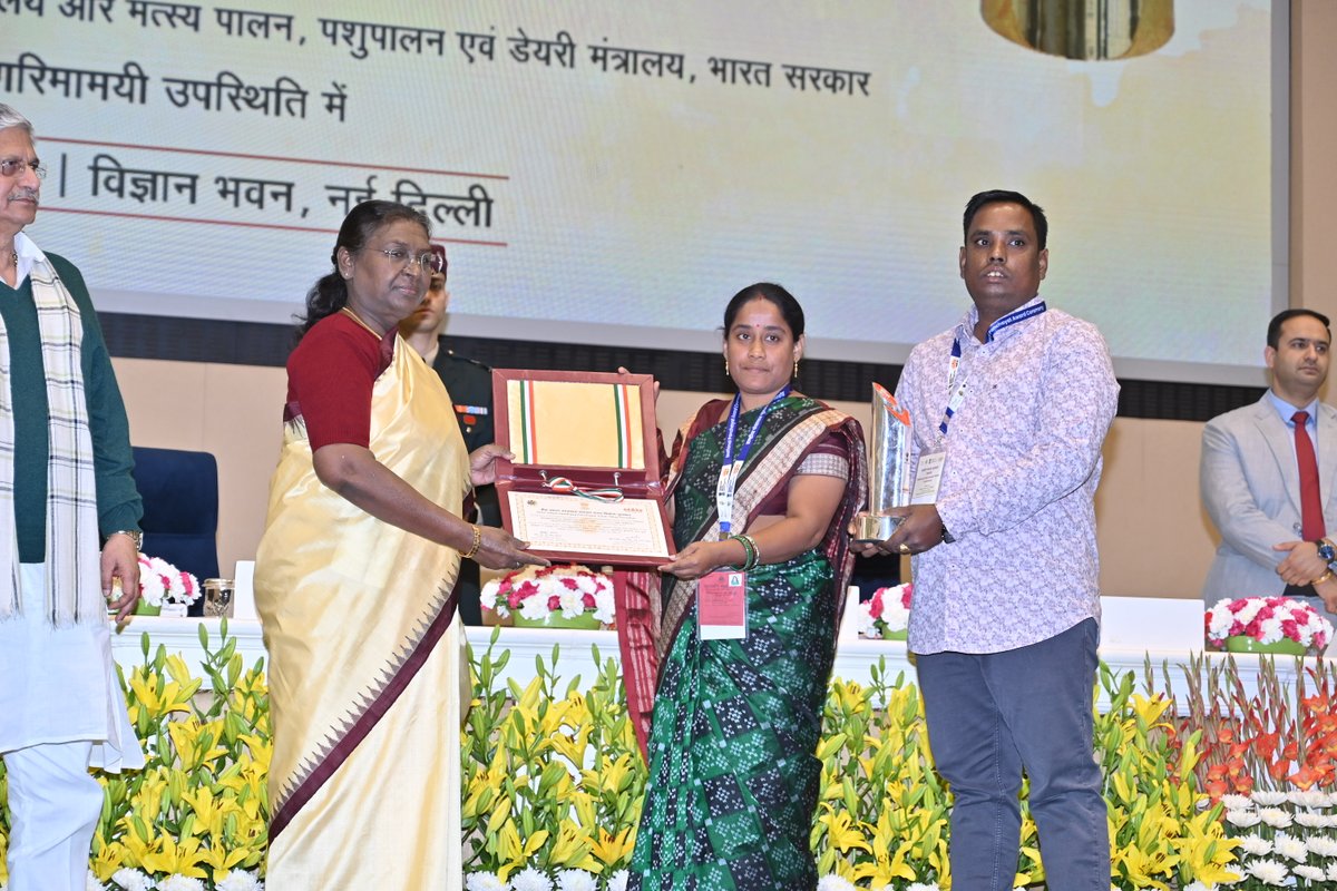 Ganjam_Admin's tweet photo. Today Ganjam district was conferred with three awards by the hon'ble president of India in National panchayat Award ceremony-2024 at New Delhi, namely: Chatarpur, Best block panchayat in the country, Keluapalli GP of Rangeilunda Block and Sahapur GP of Hinjilicut Block as best GP https://t.co/FpJ1lCYHeb
