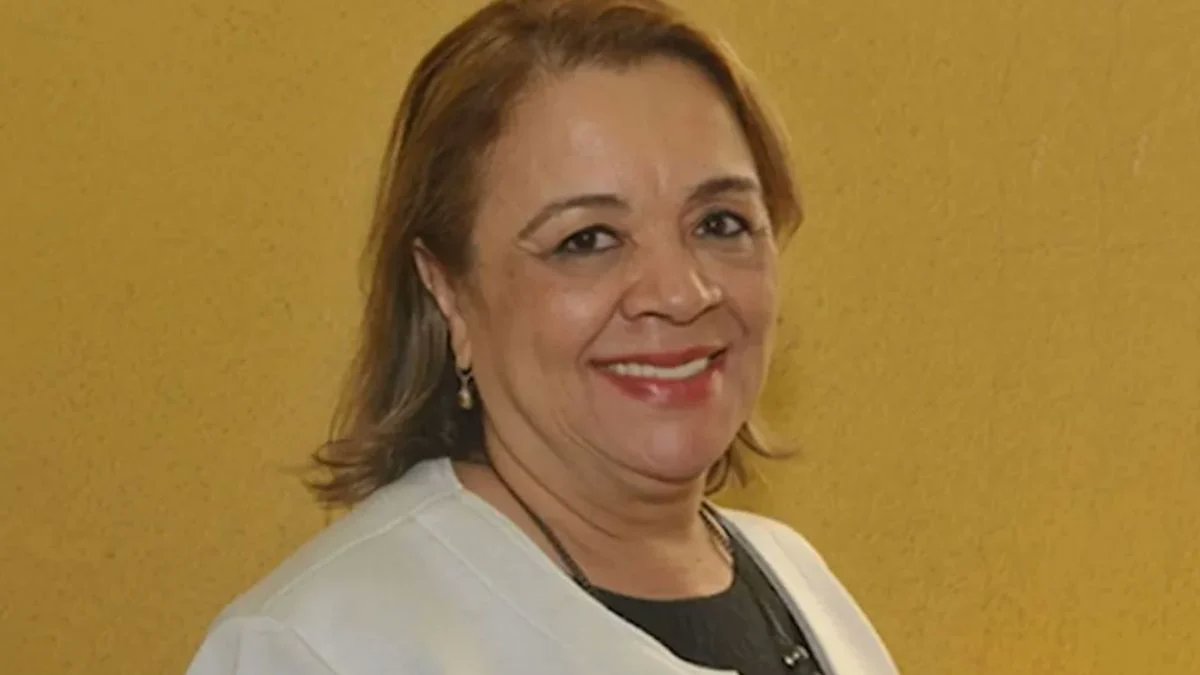 Desembargadora que ficava com 75% dos salários dos assessores de gabinete e além disso, também vendia vendia sentenças, Sandra Inês Moraes Rusciolelli, foi condenada pelo CNJ.

Apesar de crimes graves, a sentença foi uma aposentadoria compulsória, ela irá receber salário pra