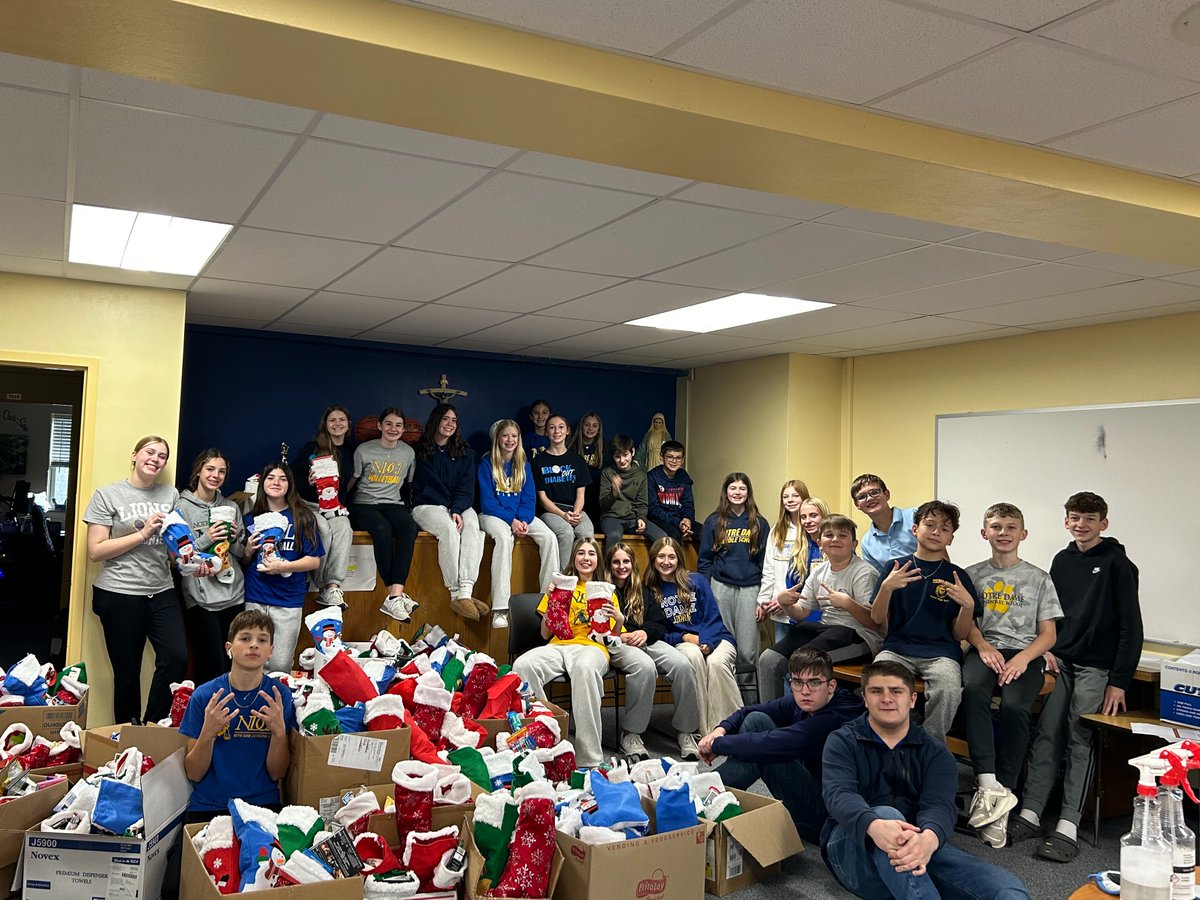 ndes13000's tweet photo. The NDMS Student Council collected over 5,000 items and successfully packed 370 Stockings for Soldiers. A special thank you to DeJohn Funeral Home for generously donating the stockings, and to everyone who contributed items to make this effort a success. https://t.co/EU8jSCnCzk